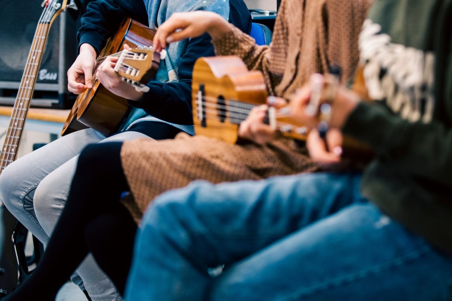 Musik Guitar KH